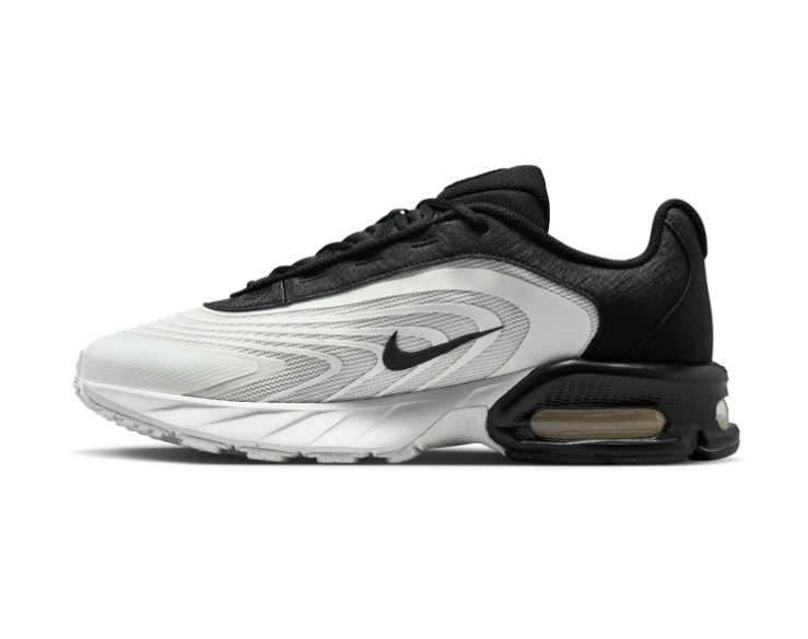 Nike Air Max White and Black Low-Top Sneakers