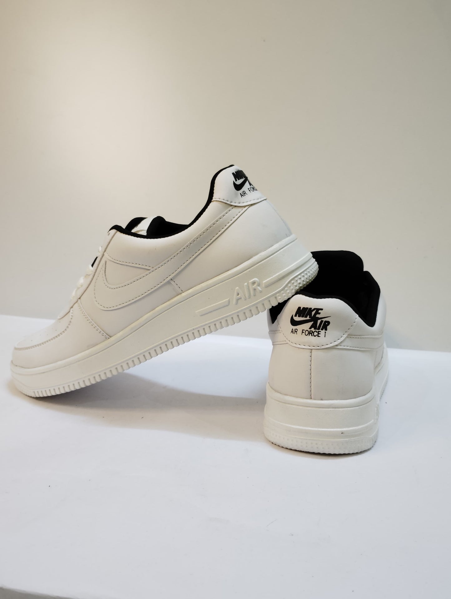 White Sneaker New Edition