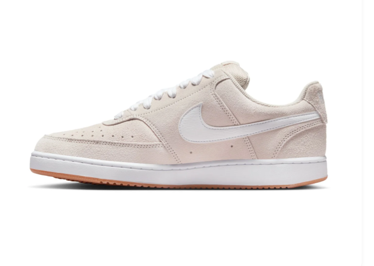 Nike Cream and White Low-Top Sneakers with Gum Sole